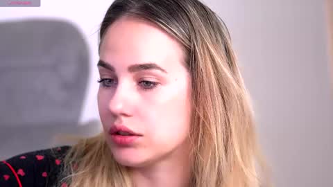 Natty online show from April 28, 10:31 am