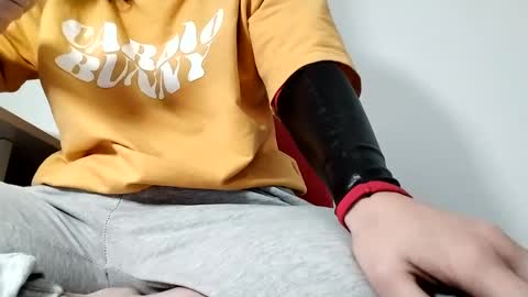 Snapshot of nattyrp chatting on February 19, 12:00 pm nattyrp online show from February 19, 12:00 pm