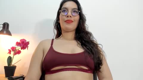 Natty Trainor online show from June 10, 8:19 pm