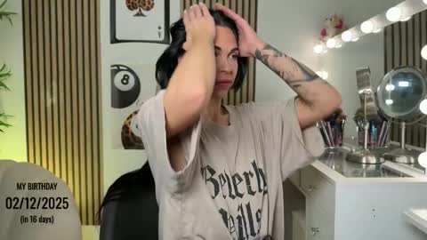 NATTY FIERROS online show from November 16, 8:09 am