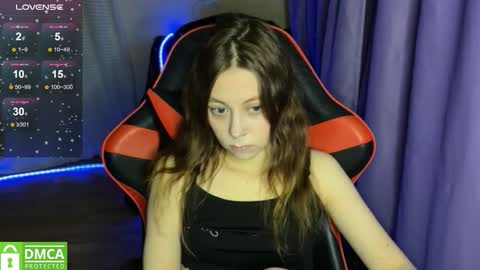 natural_babe666 online show from December 16, 7:52 pm