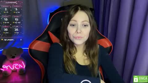 natural_babe666 online show from February 17, 9:21 pm