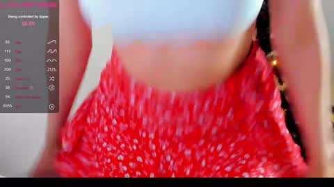 Snapshot of natural_form chatting on December 25, 9:02 am peach online show from December 25, 9:02 am