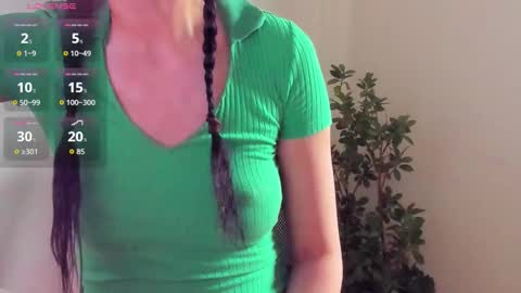 Snapshot of natural_form chatting on October 15, 7:08 am peach online show from October 15, 7:08 am