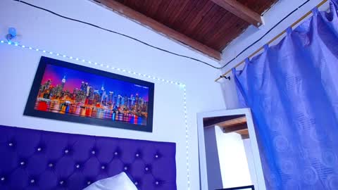  Annie  online show from December 24, 6:33 am