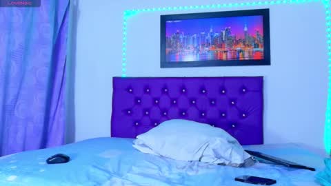  Annie  online show from November 25, 11:10 am