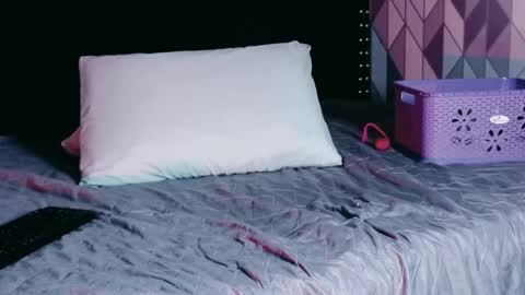 Gwen  online show from October 9, 7:34 pm