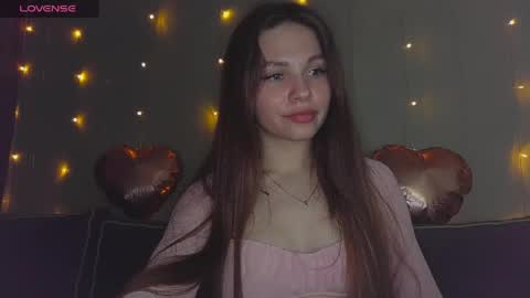 Eva online show from April 13, 1:49 pm