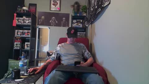 NATURESBEST online show from May 1, 10:36 pm
