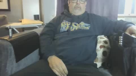 naturistmale45 online show from October 7, 8:11 am