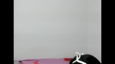 naty_lan online show from October 18, 2:07 pm