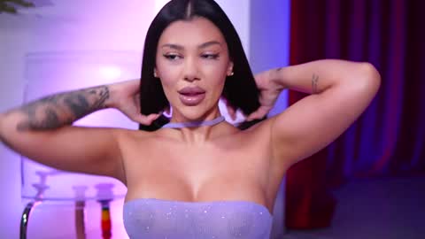 Naty online show from December 21, 7:38 pm