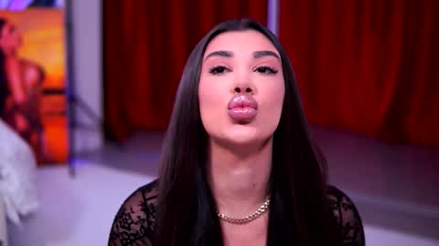 Snapshot of natydesiree chatting on December 14, 7:29 pm Naty online show from December 14, 7:29 pm