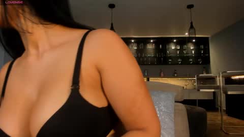 Snapshot of natyferrer chatting on March 2, 10:45 am Naty Ferrer online show from March 2, 10:45 am