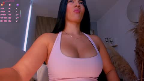 Snapshot of natyferrer chatting on September 24, 9:29 pm Naty Ferrer online show from September 24, 9:29 pm