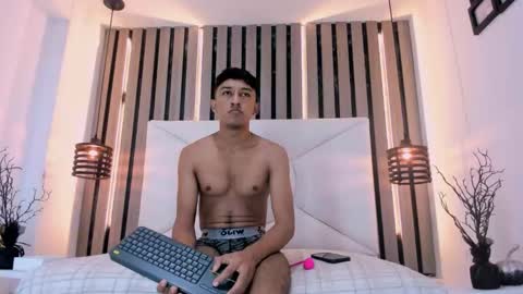 natzuki_ online show from February 20, 11:32 am