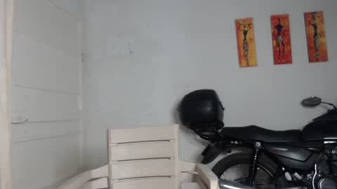 Stella Mcqueen online show from January 4, 11:22 am