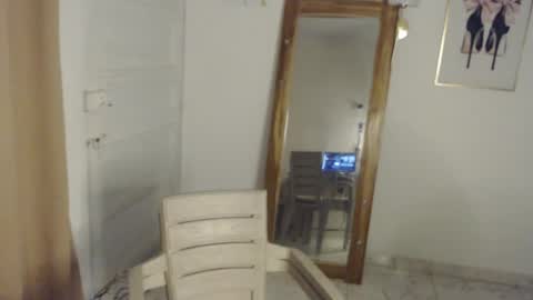 Stella Mcqueen online show from April 19, 9:17 pm