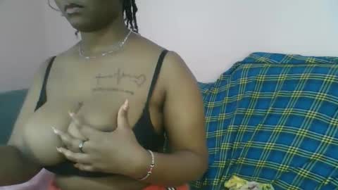 Snapshot of naughti_garlie chatting on October 11, 8:24 am naughti_garlie online show from October 11, 8:24 am