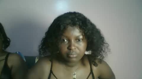 Snapshot of naughti_garlie chatting on May 4, 4:19 am naughti_garlie online show from May 4, 4:19 am