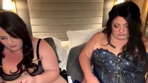 Snapshot of naughtiestnorah chatting on October 25, 5:04 am Norah online show from October 25, 5:04 am