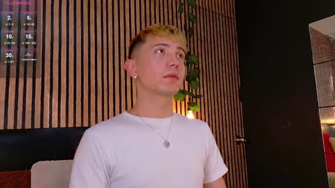 Christopher  Chris online show from February 8, 12:50 pm