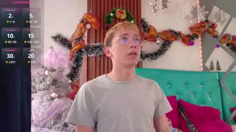 Christopher  Chris online show from November 24, 1:11 pm