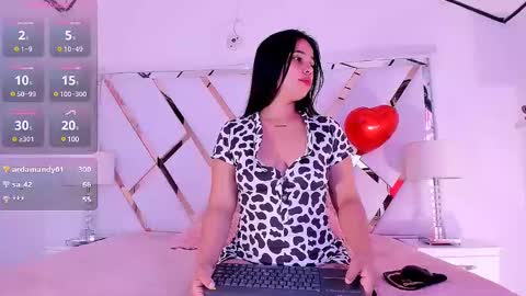 SARA online show from February 14, 2:44 pm