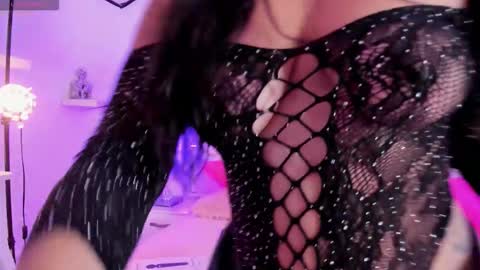 SARA online show from October 25, 11:40 am