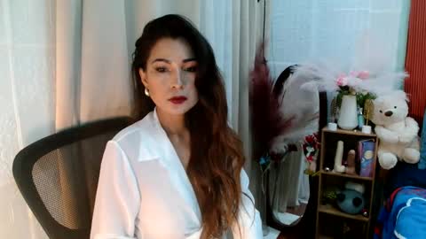 Snapshot of naughty_alice08 chatting on June 4, 7:42 pm Jelay online show from June 4, 7:42 pm