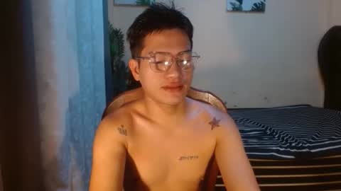 naughty_angelo online show from May 5, 2:41 am