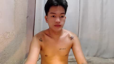 Snapshot of naughty_angelo chatting on July 18, 10:41 am naughty_angelo online show from July 18, 10:41 am