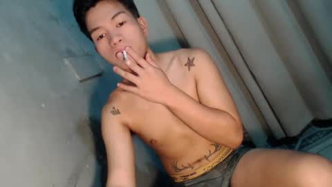 Snapshot of naughty_angelo chatting on July 19, 3:21 am naughty_angelo online show from July 19, 3:21 am