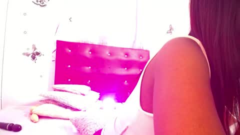  L I S S  online show from April 2, 8:39 pm