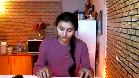 naughty_coupl3xxx online show from February 25, 8:02 am