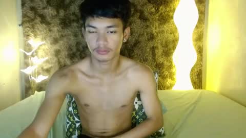 Snapshot of naughty_cy chatting on July 17, 8:43 am itzme cyril online show from July 17, 8:43 am