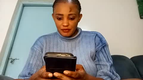 Snapshot of naughty_girl24722293 chatting on June 19, 9:35 am ask online show from June 19, 9:35 am