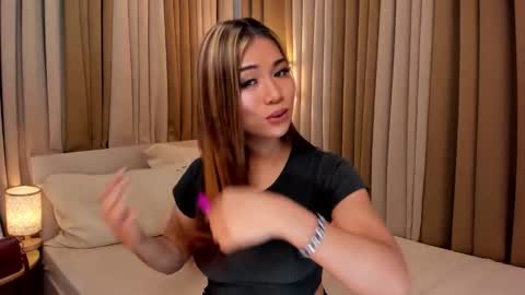 naughty_hunk_yuki online show from November 19, 6:13 am