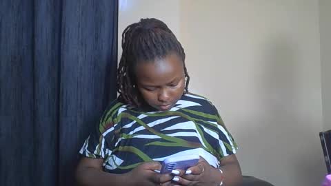 naughty_jazmine online show from November 28, 7:00 am