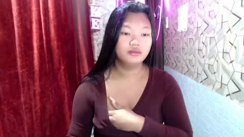 KATE online show from April 22, 1:41 am