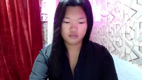 Snapshot of naughty_kate18 chatting on June 2, 8:44 pm KATE online show from June 2, 8:44 pm