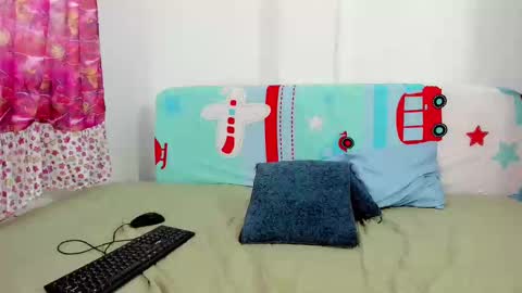 Snapshot of naughty_madisson chatting on October 9, 1:09 pm Madison online show from October 9, 1:09 pm