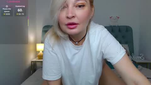 Milena  online show from December 3, 7:49 am