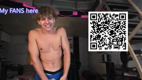 Snapshot of naughty_nik43 chatting on October 5, 10:35 am Nik online show from October 5, 10:35 am