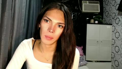 Snapshot of naughty_princess24 chatting on June 29, 12:38 pm Ariela online show from June 29, 12:38 pm