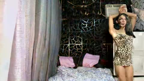 Snapshot of naughty_princess24 chatting on July 29, 5:44 pm Ariela online show from July 29, 5:44 pm