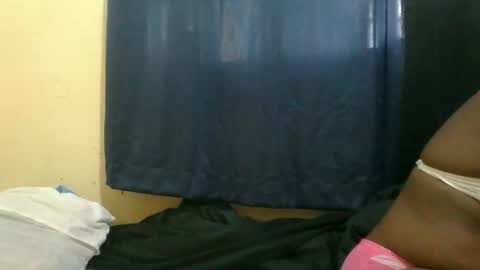 Snapshot of naughty_slender2 chatting on September 10, 10:15 am jn online show from September 10, 10:15 am