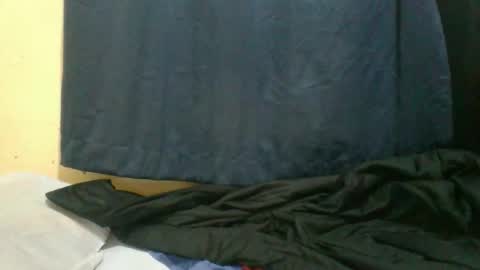 Snapshot of naughty_slender2 chatting on September 12, 3:06 am jn online show from September 12, 3:06 am