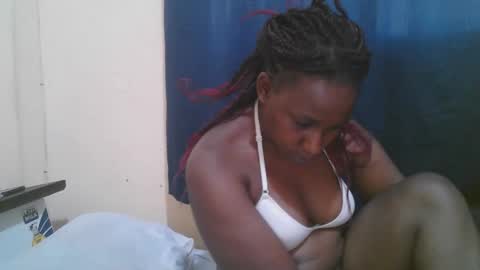 Snapshot of naughty_slender2 chatting on September 14, 7:18 am jn online show from September 14, 7:18 am