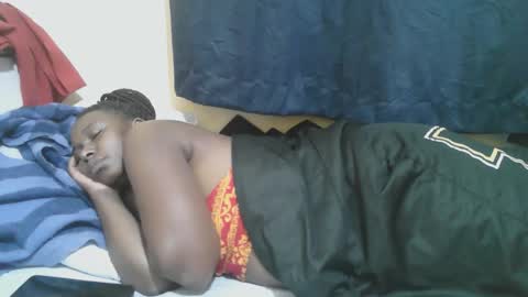 Snapshot of naughty_slender2 chatting on September 18, 8:44 pm jn online show from September 18, 8:44 pm